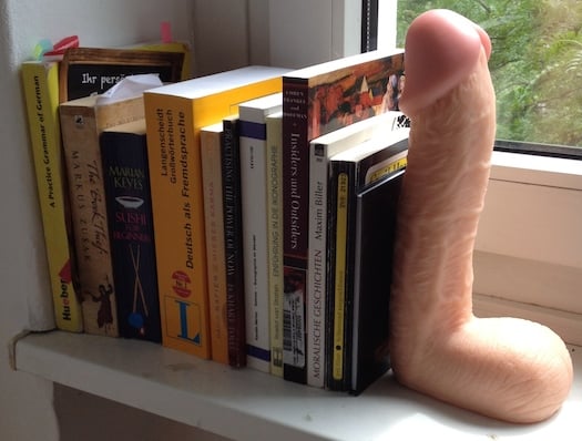 giant-dildo-bookend