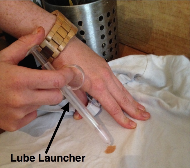 lube-launcher-stain-remover-applicator